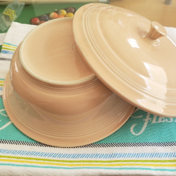 Fiesta Apricot Covered Casserole Dish - Picture 1 of 8